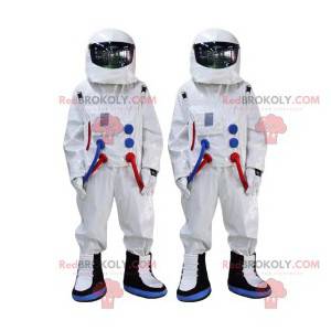 Astronaut maskot duo med deres hvide jumpsuit - Redbrokoly.com