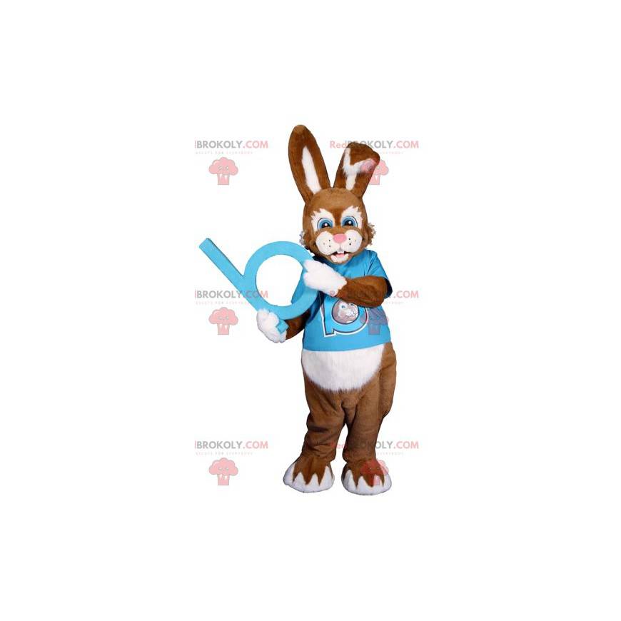 Mascotte de lapin brun avec son maillot bleu de supporter - Mascotte de lapin brun avec son maillot bleu de supporter -