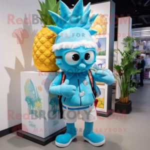 Sky Blue Pineapple maskot...