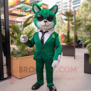 Forest Green Cat mascotte...