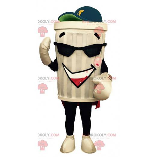 Takeaway drink mascot, with his sunglasses - Redbrokoly.com