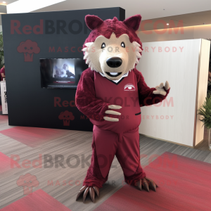 Maroon Wild Boar maskot...