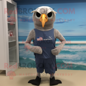 Gray Bald Eagle mascotte...