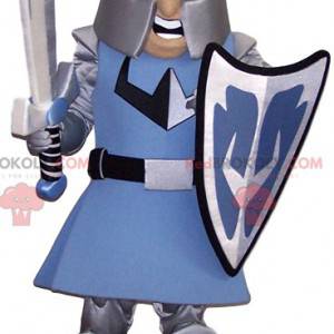 Cavaleiro mascote ameaçando com sua armadura - Redbrokoly.com