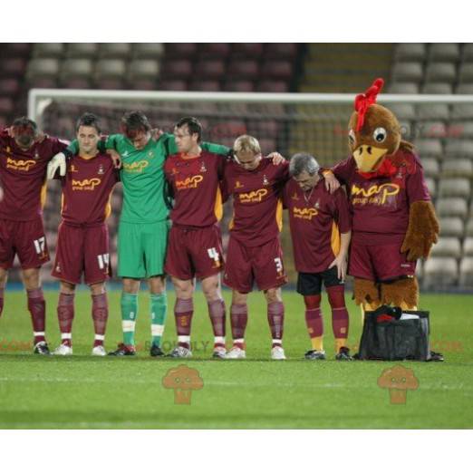 Haan mascotte bruin geel en rood - Redbrokoly.com