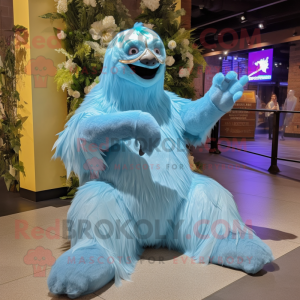 Blue Giant Sloth maskot...