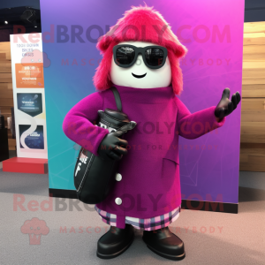 Magenta sekkepipe maskot...