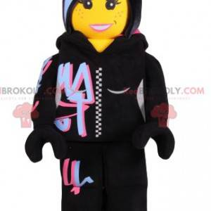 Mascote do rapper playmobil em roupa esportiva preta -