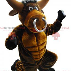 Bull maskot med en stor ring på næsen - Redbrokoly.com