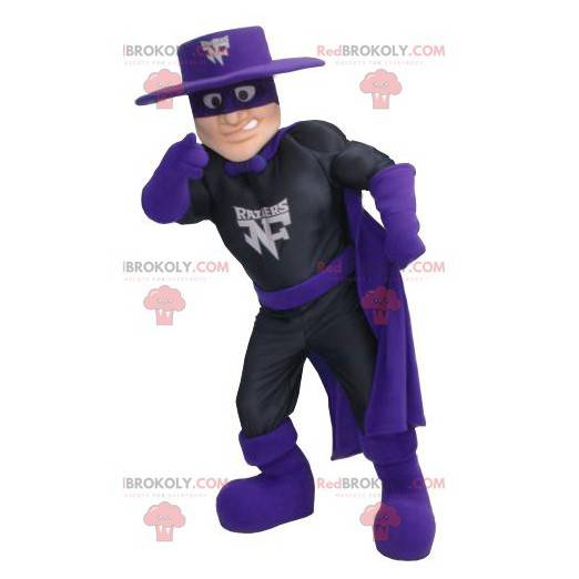 Mascota de superhéroe Zorro en traje negro y morado -