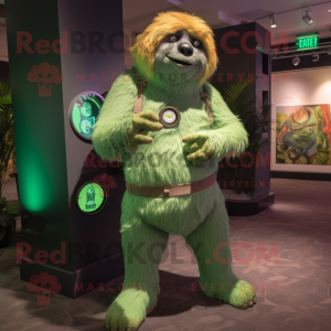 Green Giant Sloth mascotte...