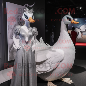 Silver Swans maskot kostume...