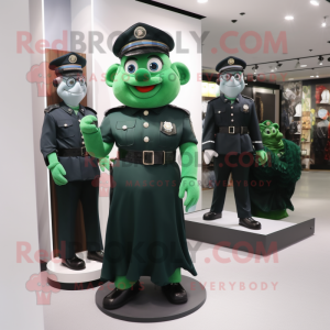 Skoggrønn politibetjent...