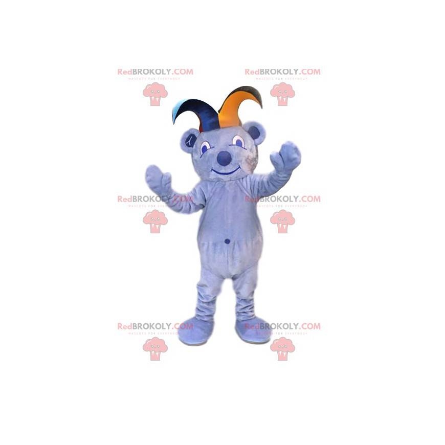 Mascote de urso azul claro com um chapéu de palhaço. -
