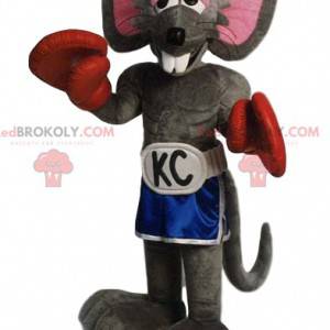 Mascota ratón gris con pantalones cortos y guantes de boxeo -