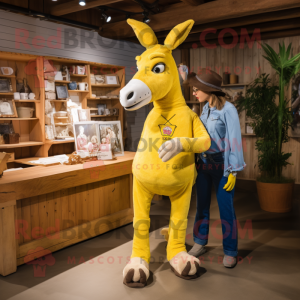 Yellow Donkey mascotte...