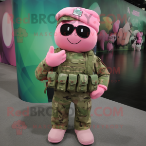 Pink Green Beret maskot...