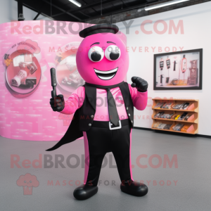 Pink Knife Thrower mascotte...