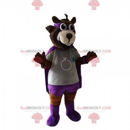 Bruine beer mascotte in heldenuitrusting. Beer kostuum -