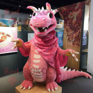 Pink Dragon mascotte...