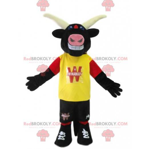 Bullenmaskottchen mit gelbem Trikot. Bullenkostüm -