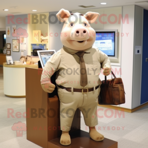 Tan Pig maskot kostume...