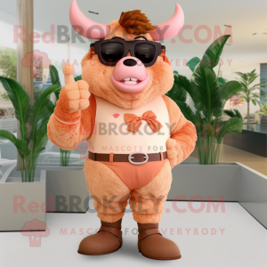 Peach Minotaur maskot...