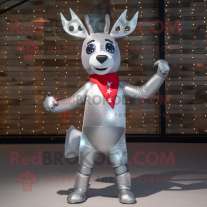 Silver Reindeer mascotte...