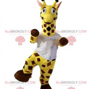 Giraffenmaskottchen mit einem weißen T-Shirt. Giraffenkostüm -