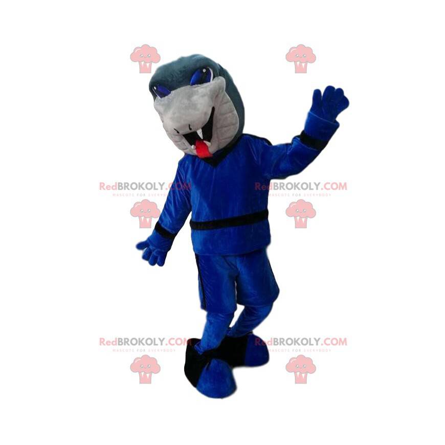 Mascote cobra cinza com um conjunto azul. - Redbrokoly.com