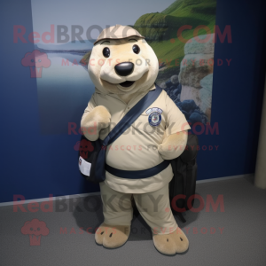 Beige Navy Seal mascotte...