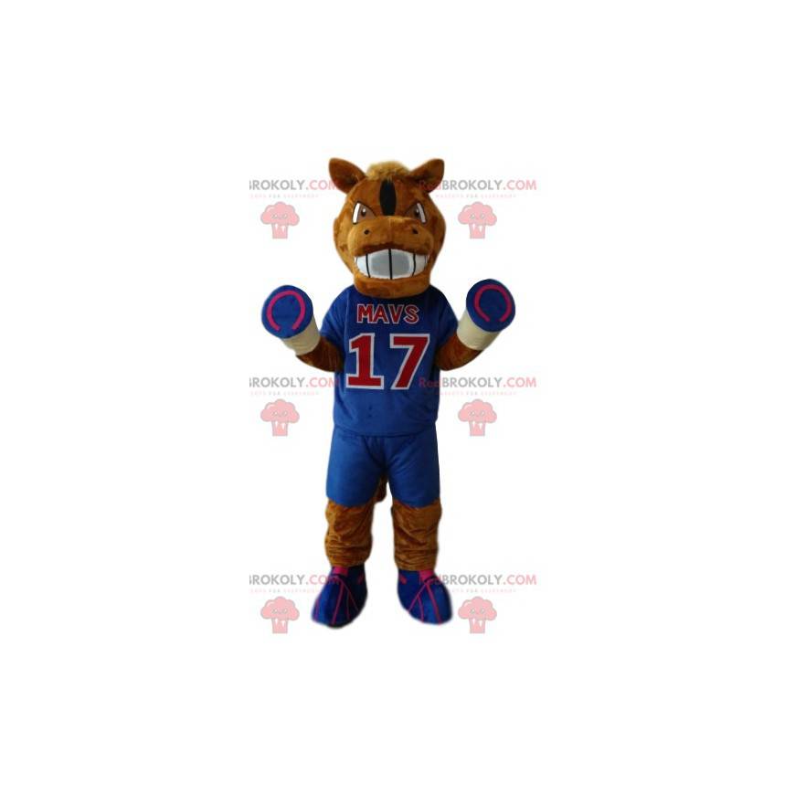Braunes Pferdemaskottchen in blauer Sportbekleidung. - Braunes Pferdemaskottchen in blauer Sportbekleidung. -