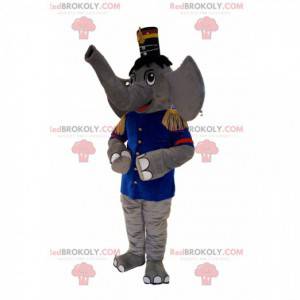 Mascote elefante cinzento com roupa de banda marcial e chapéu -