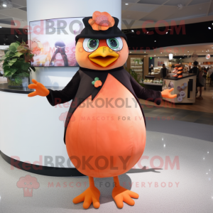 Peach Blackbird maskot...