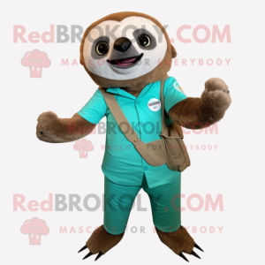 Teal Sloth w kostiumie...