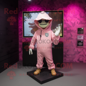 Pink Scarecrow maskot...