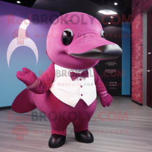 Magenta Whale mascotte...