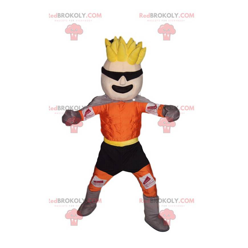 Mascot hombre rubio en ropa deportiva naranja y negra. -