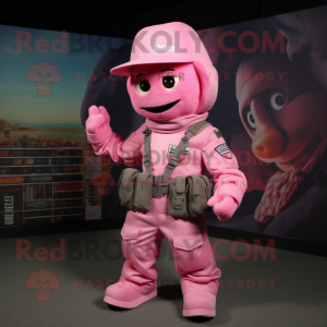 Pink Soldier mascotte...