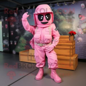 Rosa soldat maskot kostym...