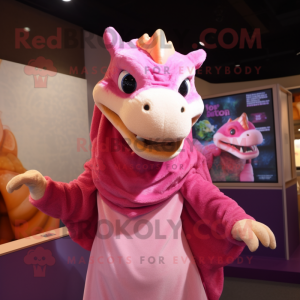 Pink Dragon mascotte...