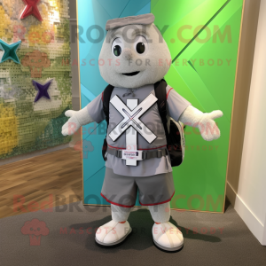 Personaje de traje de...