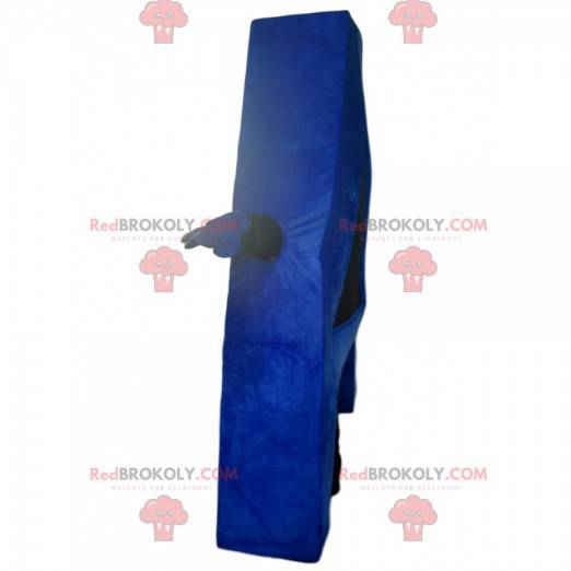 Carta de mascote A azul. Letter A Suit - Redbrokoly.com