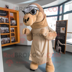 Beige Camel mascotte...