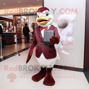 Maroon Swans mascotte...