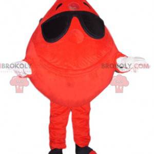 Mascote alegre da gota de sangue com óculos de sol -
