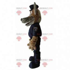 Braunes Hundemaskottchen mit einem Polizistenoutfit -