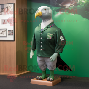 Forest Green Pigeon maskot...