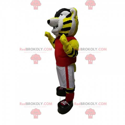 Mascote tigre aterrorizante em roupas esportivas -