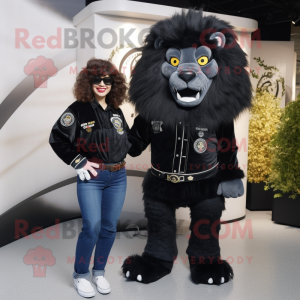 Black Tamer Lion maskot...